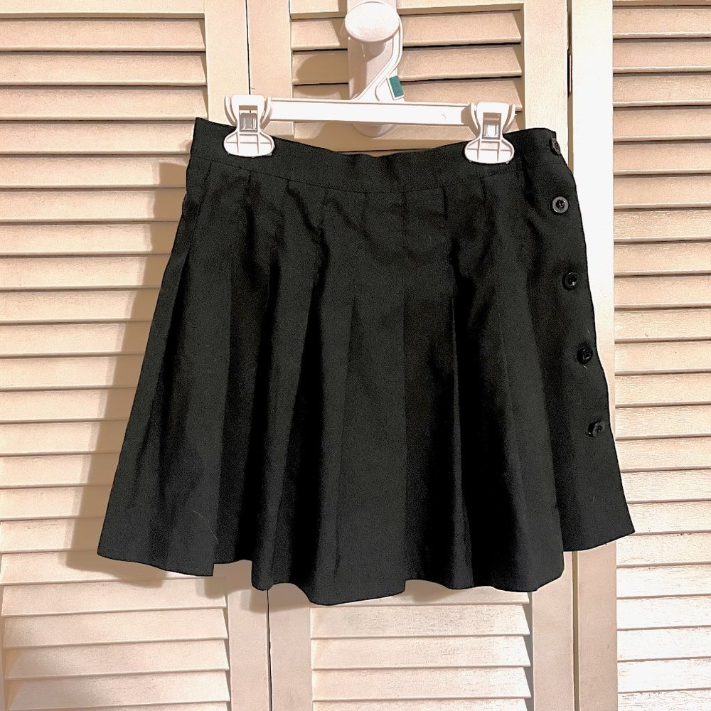 Prince Performance Apparel Skirt * Womens Sz 4 * Pleated * Button * Black * GUC